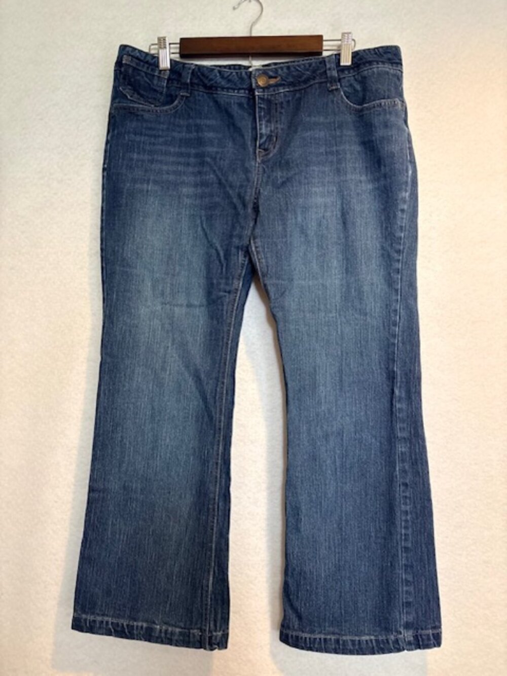 Sonoma Life & Style Low Rise Medium Wash Jeans Flare Size 16P